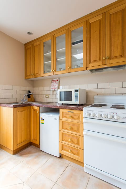 The Wellington, Luxury Apartment, 1 Bedroom | Private kitchen | Fridge, microwave, coffee/tea maker, electric kettle