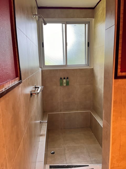 Superior Bungalow | Bathroom | Combined shower/tub, free toiletries, hair dryer, bidet