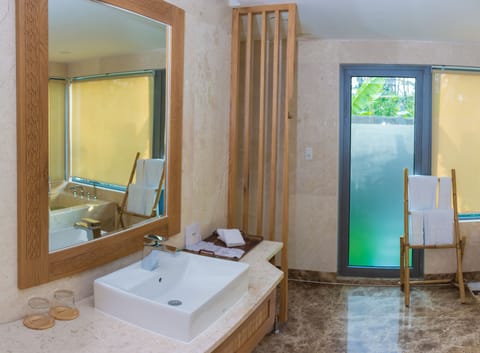 x1 Bedroom Pool Villa, Sea View | Bathroom | Hair dryer, slippers, towels, soap