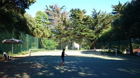 Tennis court