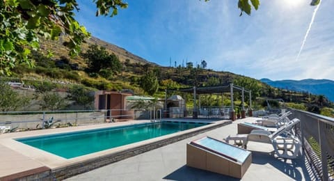 Seasonal outdoor pool, sun loungers