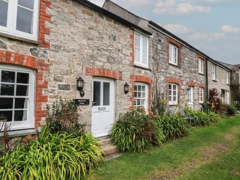 Honeysuckle Cottage