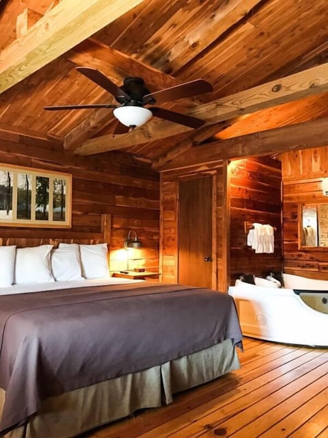 Cabin, Fireplace, River View | Bathroom | Towels
