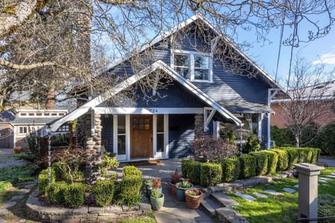 House, 4 Bedrooms | Exterior