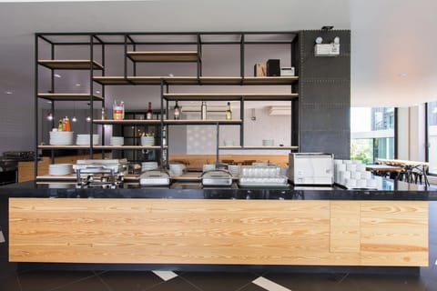 Breakfast and lunch served