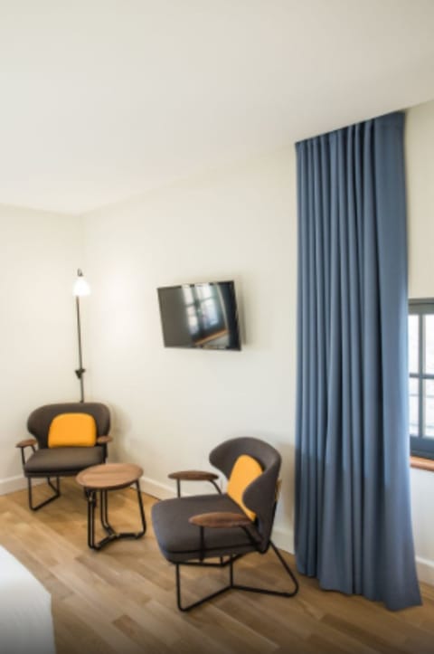 Minibar, in-room safe, desk, blackout drapes