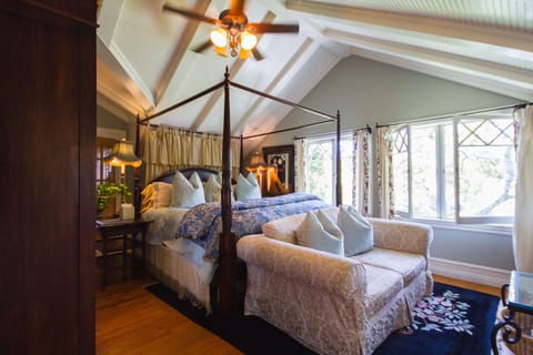 Premium Cottage, Multiple Beds, Non Smoking | Egyptian cotton sheets, premium bedding, down comforters