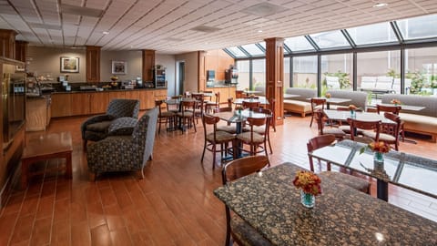 Free daily on-the-go breakfast