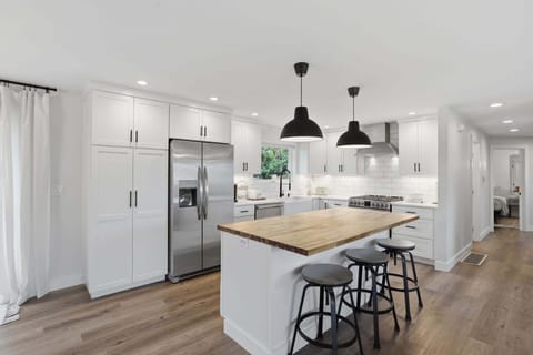 Indoors, Kitchen, Kitchen Island, Architecture, Building