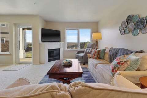 212 Vacation by the Sea
