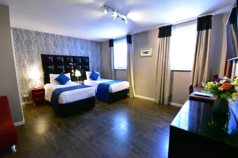 Standard Twin Room | Hypo-allergenic bedding, in-room safe, desk, blackout drapes