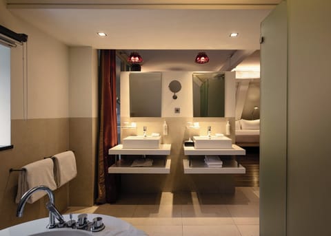 Kruisherensuite | Premium bedding, memory foam beds, in-room safe, individually decorated