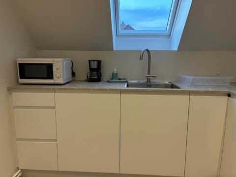 Apartment, 3 Bedrooms | Private kitchen