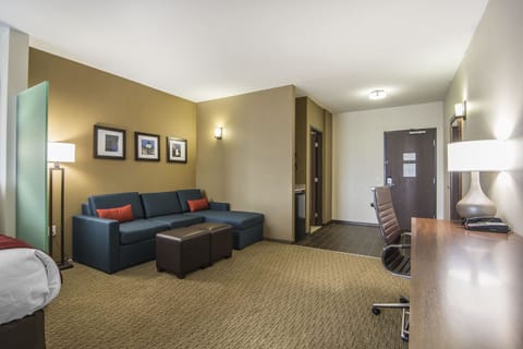 Suite, Multiple Beds, Non Smoking | In-room safe, desk, laptop workspace, blackout drapes