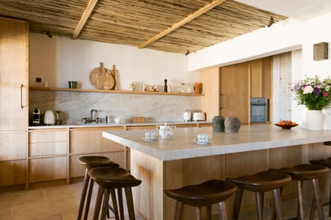 Appartement Pablo Picasso | Private kitchen | Electric kettle