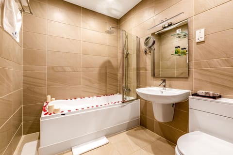 Deluxe Double Room, Ensuite (Executive) | Bathroom