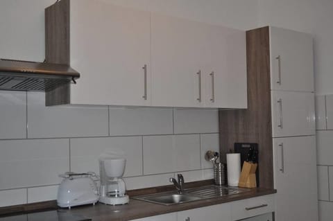 Apartment, 2 Bedrooms, City View, Garden Area (Westerholtstr.28,44579 Castrop-Rauxel) | Private kitchenette | Fridge, microwave, stovetop, coffee/tea maker