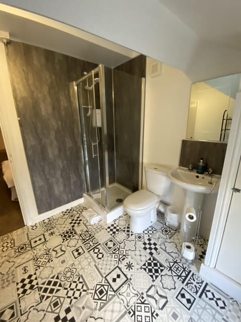 Double Room, Ensuite | Bathroom