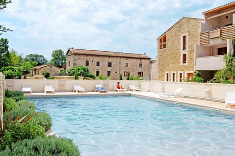 Holiday Home Swimming Pool