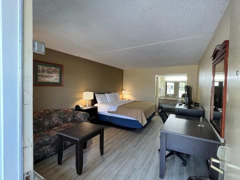 Standard Room, 2 Double Beds, Smoking | Room amenity