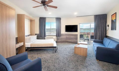 In-room safe, iron/ironing board, bed sheets