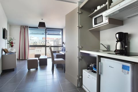 Private kitchenette