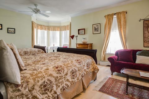 Deluxe Suite, 1 Queen Bed with Sofa bed (Twenties Room) | Egyptian cotton sheets, premium bedding, down comforters, pillowtop beds