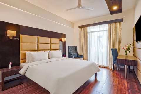 GOA CLASSIC ROOM WITH PRIVATE GARDEN | Premium bedding, minibar, in-room safe, desk