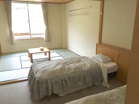 Basic Room, Multiple Beds, Mountain View | Desk, free WiFi