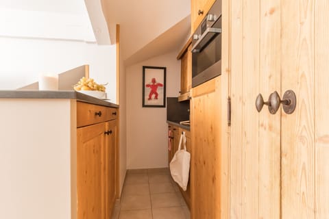 Appartement 4 personnes - 1 chambre | Private kitchenette | Fridge, microwave, oven, stovetop