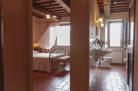 Apartment, 3 Bedrooms | 1 bedroom, premium bedding, soundproofing, free cribs/infant beds