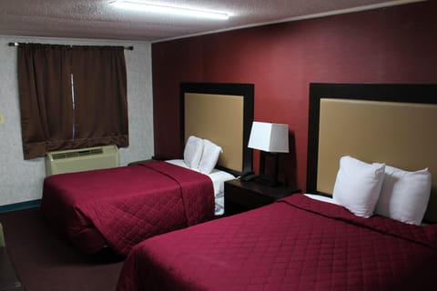 Standard Double Room, 2 Double Beds (Smoking) | Iron/ironing board, free WiFi, alarm clocks