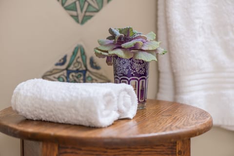 Mexican Room  | Bathroom | Designer toiletries, hair dryer, bathrobes, towels