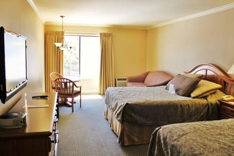 Standard Room, 2 Double Beds | In-room safe, desk, free WiFi, bed sheets