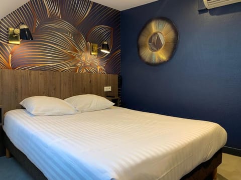 Double Room | Desk, soundproofing, free WiFi, bed sheets