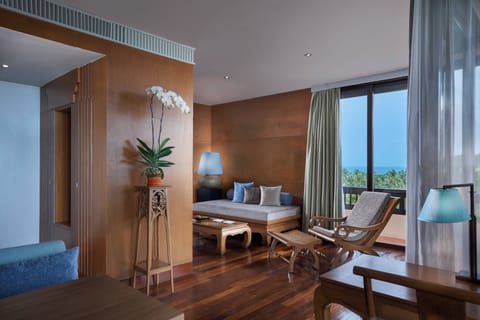 Panoramic Suite, 1 Bedroom, Non Smoking, Ocean View | Premium bedding, down comforters, minibar, in-room safe