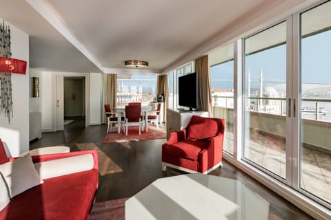 Presidential Suite (Bosphorus View) | Living area | LCD TV