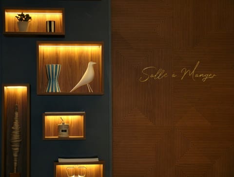 Breakfast, lunch, dinner served; French cuisine