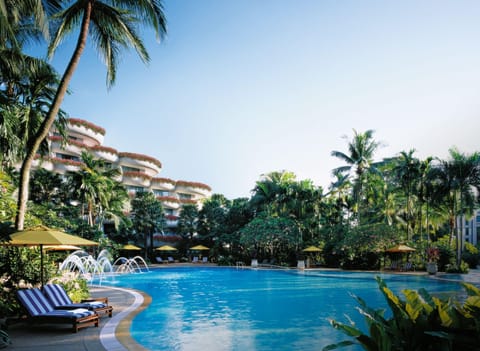 Outdoor pool, sun loungers