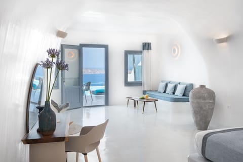 Cave Villa with outdoor heated plunge pool | View from room