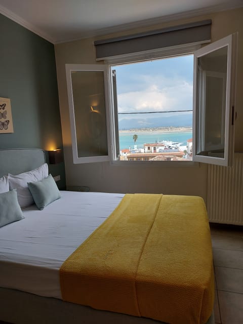 Double Room, Sea View | In-room safe, individually decorated, desk, laptop workspace