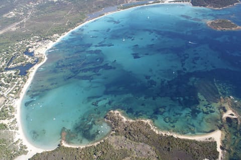 Beach nearby, white sand, sun loungers, beach umbrellas