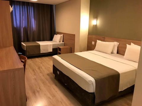 Standard Triple Room | Premium bedding, minibar, in-room safe, desk