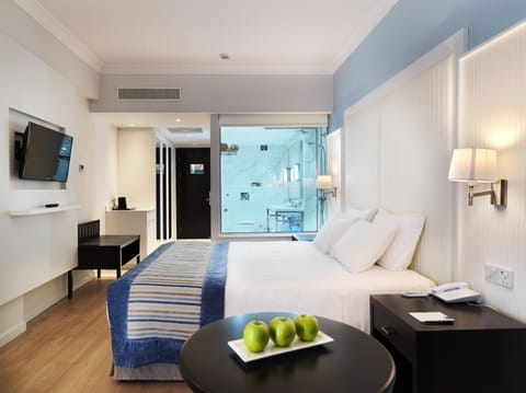 Deluxe Single Room | Free minibar items, in-room safe, desk, free WiFi