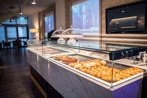 Daily buffet breakfast (EUR 10 per person)