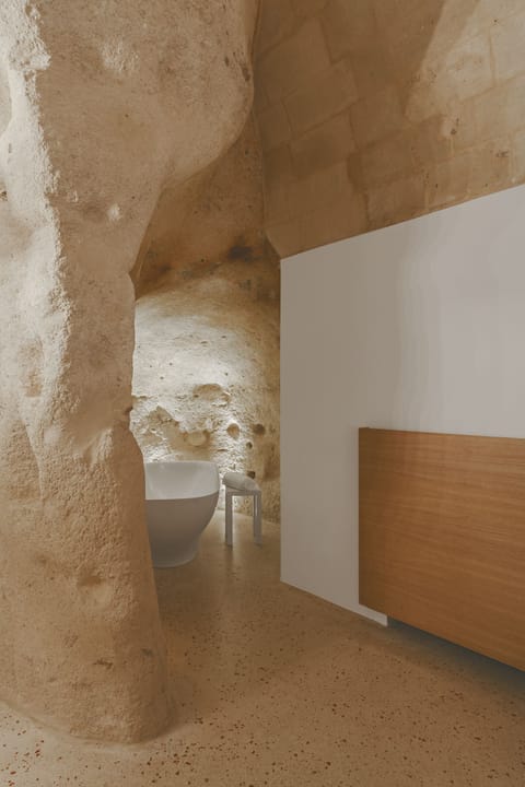 Suite (Metella) | Deep soaking bathtub