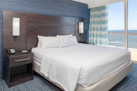 Suite, 1 Bedroom, Oceanfront | 1 bedroom, premium bedding, in-room safe, desk