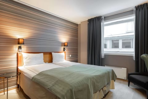 Economy Twin Room | Premium bedding, desk, free WiFi, bed sheets