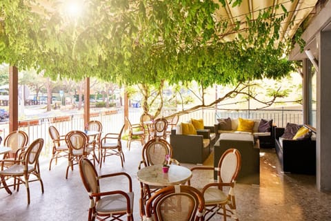 Breakfast, lunch, dinner served; local cuisine 