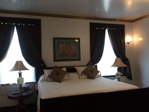 Luxury Suite, 1 King Bed (Renaissance) | Egyptian cotton sheets, premium bedding, down comforters